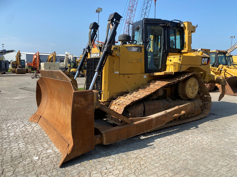 Caterpillar D6T XL NVT - Bulldozer: photos 1 Caterpillar D6T XL NVT - Bulldozer: photos 1