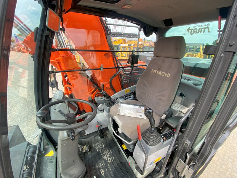 Hitachi ZX170W-6 NVT - Pelle sur pneus: photos 4 Hitachi ZX170W-6 NVT - Pelle sur pneus: photos 4