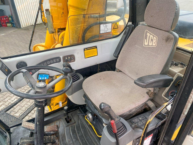 JCB JS160W NVT - Pelle sur pneus: photos 3 JCB JS160W NVT - Pelle sur pneus: photos 3