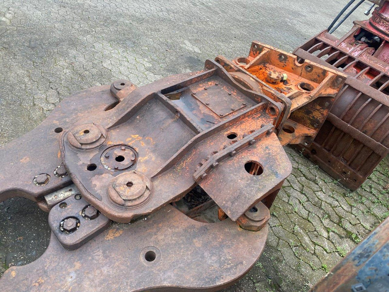 NPK S-24XCR - Cisaille de démolition: photos 3 NPK S-24XCR - Cisaille de démolition: photos 3