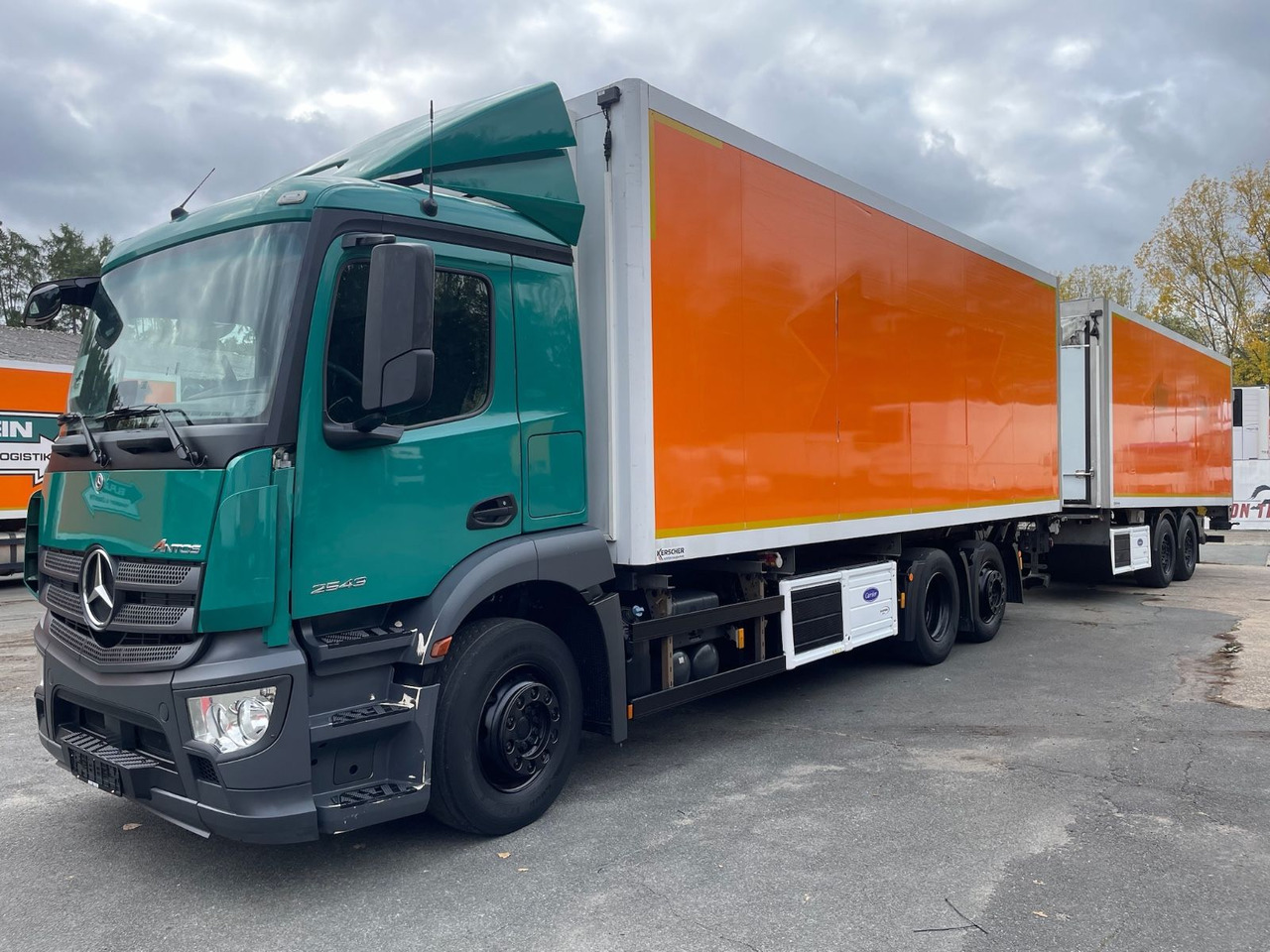 Mercedes-Benz Antos 2543 6x2 Kühlkoffer/CARRIER/NLA/LBW/AC/EU6 - Camion frigorifique: photos 3 Mercedes-Benz Antos 2543 6x2 Kühlkoffer/CARRIER/NLA/LBW/AC/EU6 - Camion frigorifique: photos 3