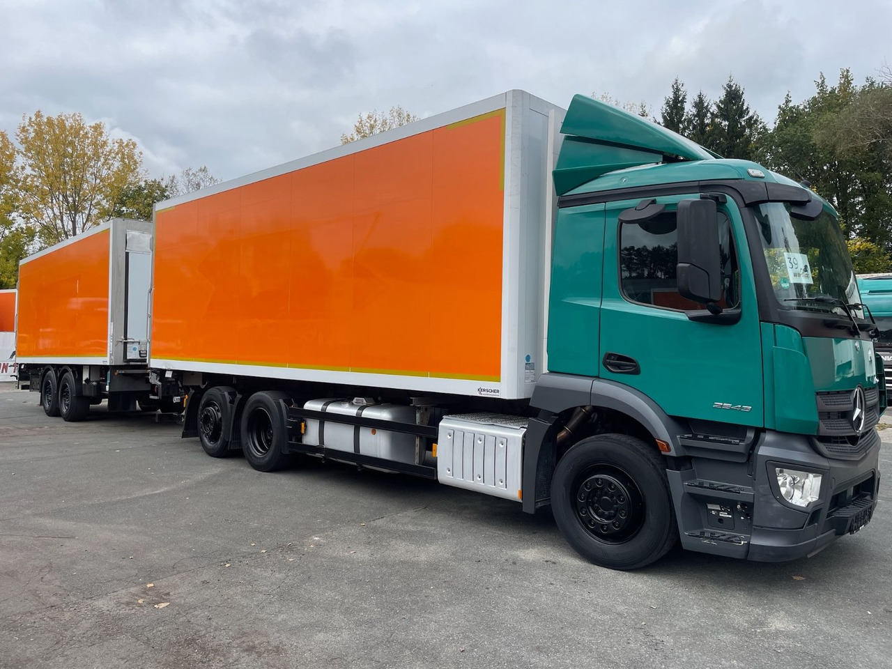 Mercedes-Benz Antos 2543 6x2 Kühlkoffer/CARRIER/NLA/LBW/AC/EU6 - Camion frigorifique: photos 1 Mercedes-Benz Antos 2543 6x2 Kühlkoffer/CARRIER/NLA/LBW/AC/EU6 - Camion frigorifique: photos 1