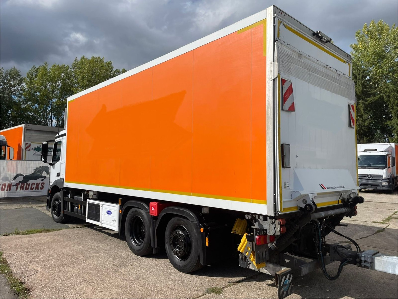 Mercedes-Benz Antos 2543 6x2 Kühlkoffer/CARRIER/NLA/LBW/AC/EU6 - Camion frigorifique: photos 4 Mercedes-Benz Antos 2543 6x2 Kühlkoffer/CARRIER/NLA/LBW/AC/EU6 - Camion frigorifique: photos 4