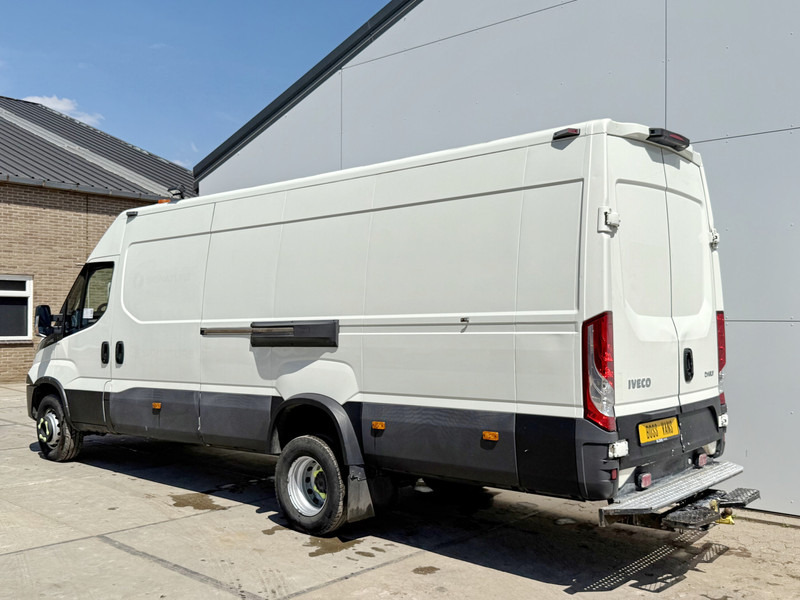 Iveco Daily 70C18 3.0L L4H2 Dubbellucht Airco Cruise Control Dubbele Schuif Oprijplaat Trekhaak Camera Tachograaf - Fourgon utilitaire: photos 3 Iveco Daily 70C18 3.0L L4H2 Dubbellucht Airco Cruise Control Dubbele Schuif Oprijplaat Trekhaak Camera Tachograaf - Fourgon utilitaire: photos 3