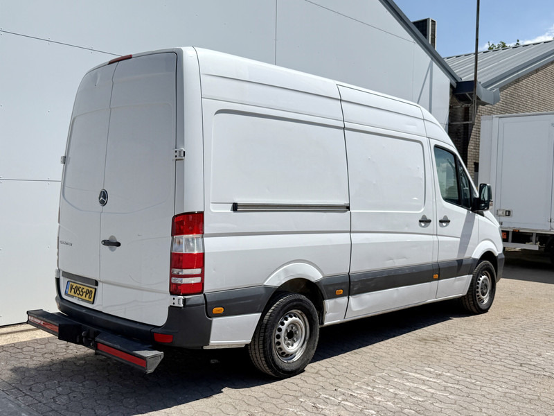 Mercedes-Benz Sprinter 211 2.2 CDI Automaat L2H2 Climate Control Trekhaak Navigatie - Fourgonnette: photos 3 Mercedes-Benz Sprinter 211 2.2 CDI Automaat L2H2 Climate Control Trekhaak Navigatie - Fourgonnette: photos 3