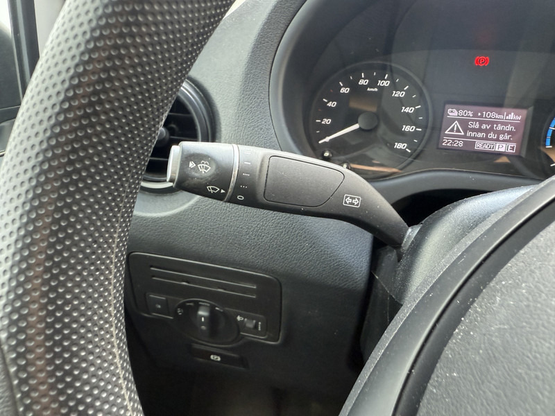 Fourgonnette, Utilitaire électrique Mercedes-Benz eVito 111 Elektrisch 41kWh 138KM WLTP Extra Lang Climate Control Camera Stoelverwarming: photos 20 Fourgonnette, Utilitaire électrique Mercedes-Benz eVito 111 Elektrisch 41kWh 138KM WLTP Extra Lang Climate Control Camera Stoelverwarming: photos 20