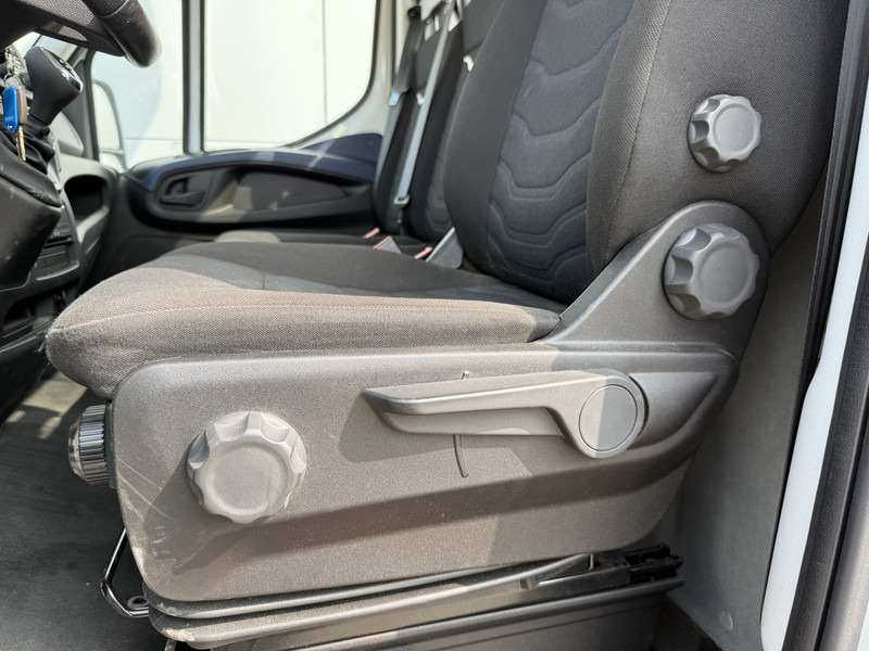 Tracteur routier Iveco Daily 40C16 Automaat 8.796 kg GCW BE-Trekker BE-Combi Airco Cruise Control: photos 19