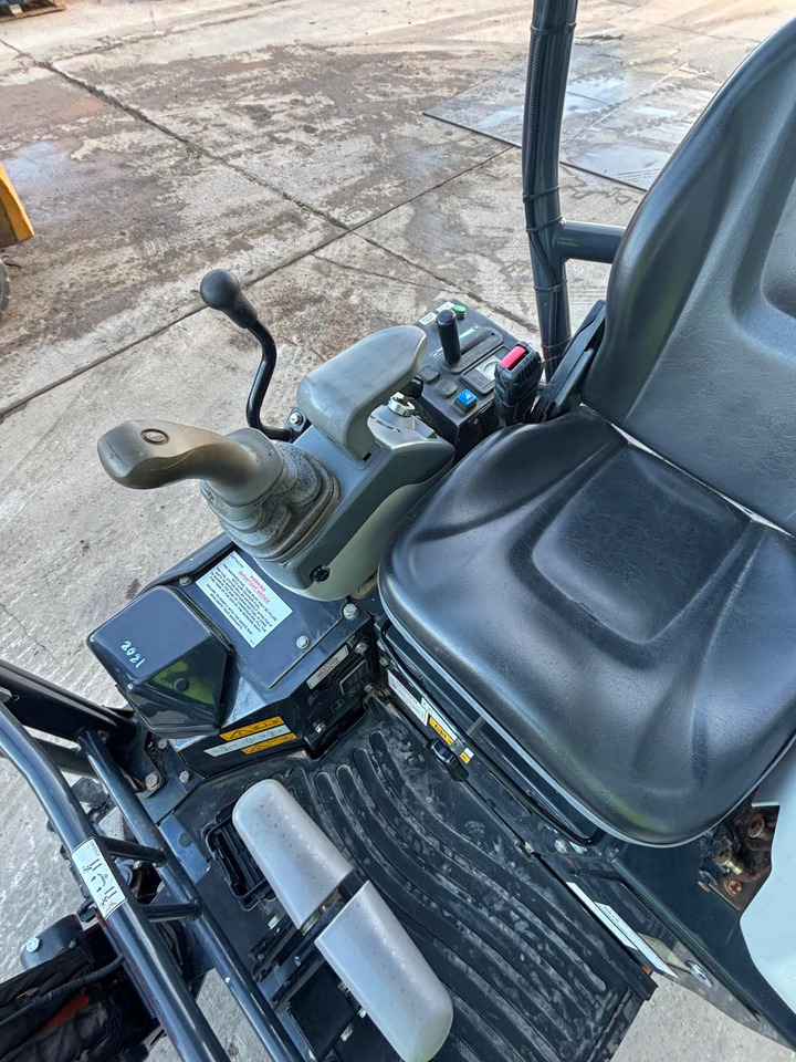 Mini pelle Hitachi ZX19U-6: photos 19