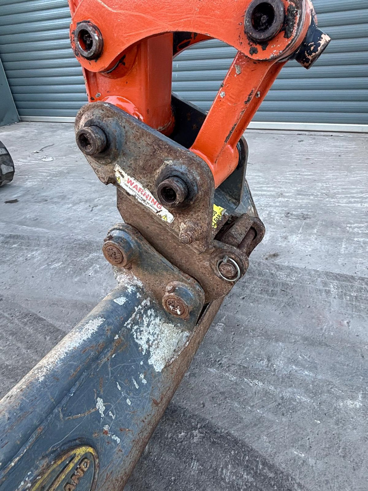 Mini pelle Hitachi ZX19U-6: photos 8