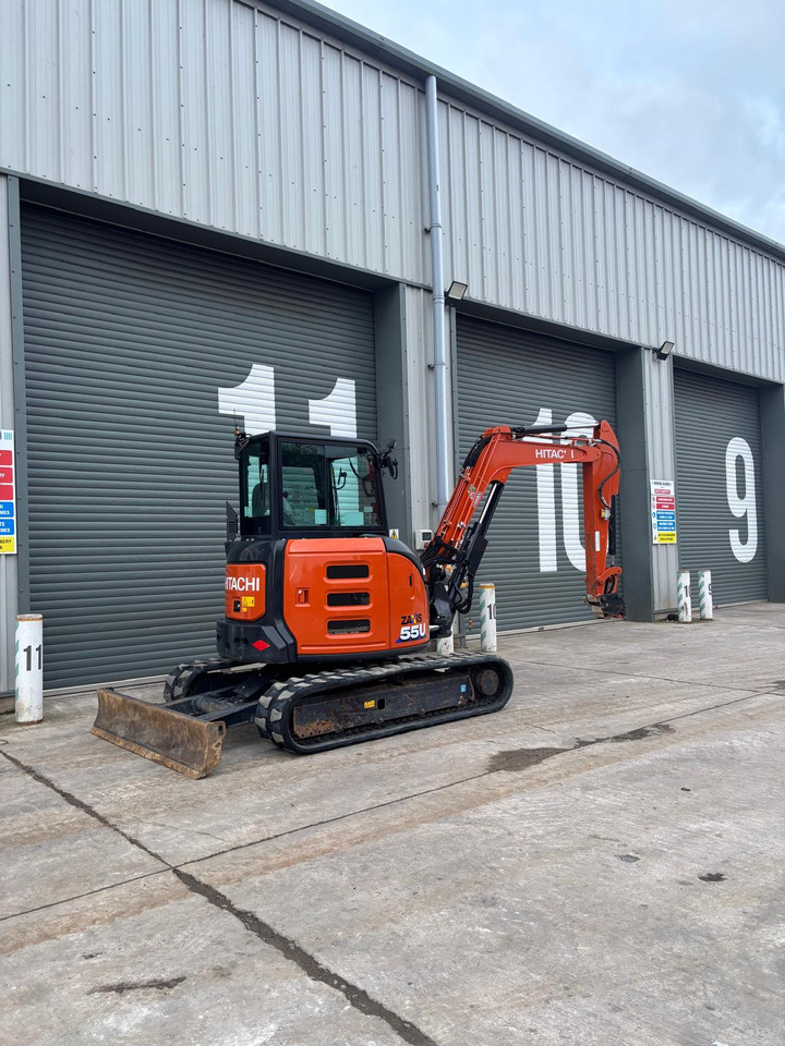 Hitachi ZX55U-6 CLR - Mini pelle: photos 5 Hitachi ZX55U-6 CLR - Mini pelle: photos 5