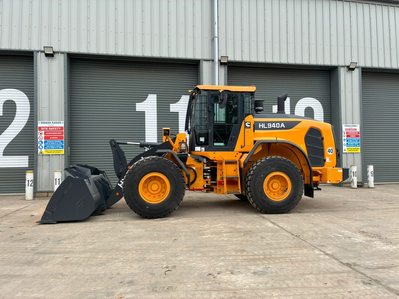 Hyundai HL940A - Chargeuse sur pneus: photos 2 Hyundai HL940A - Chargeuse sur pneus: photos 2