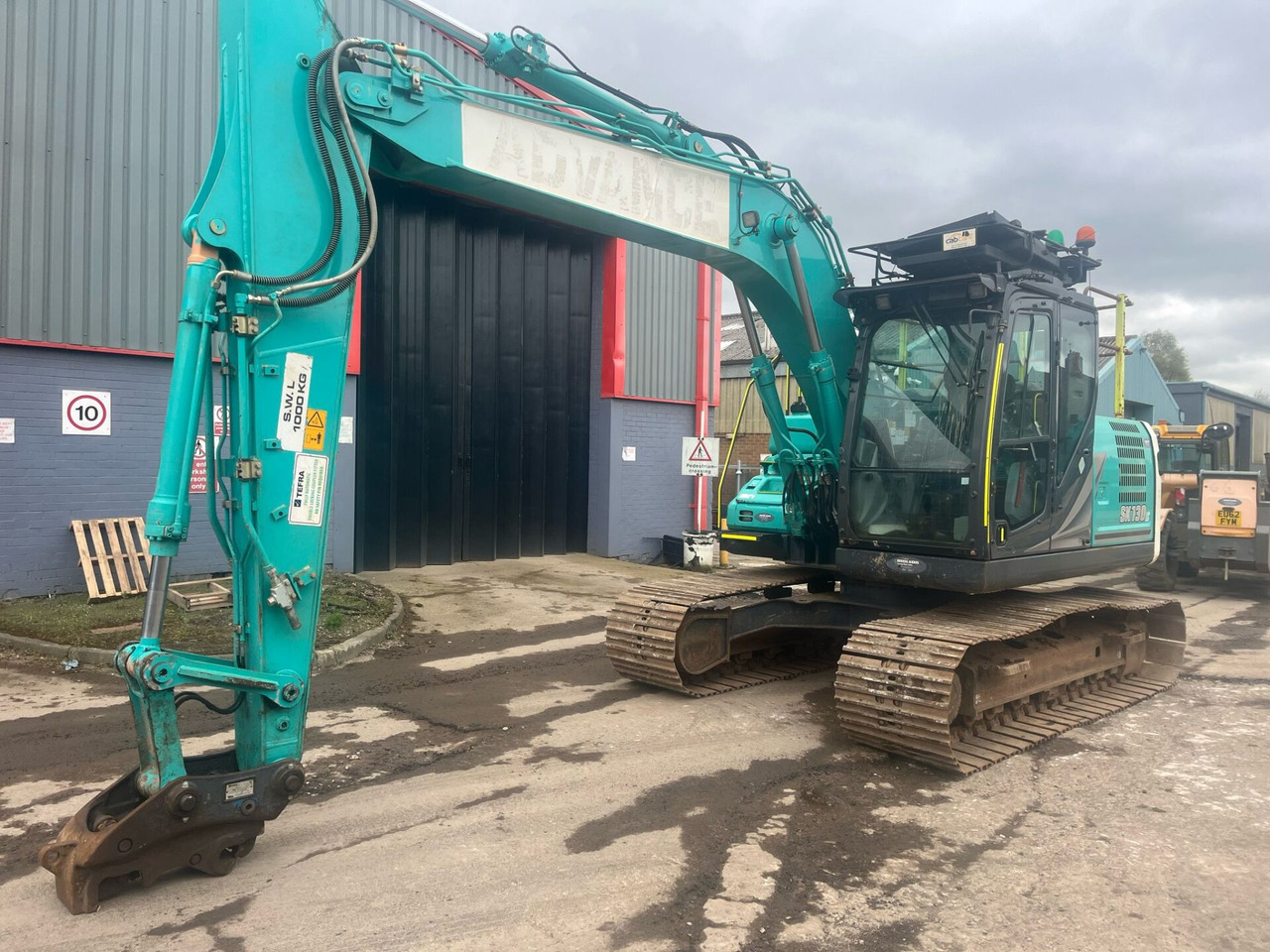 Kobelco SK130LC-11 - Pelle sur chenille: photos 1 Kobelco SK130LC-11 - Pelle sur chenille: photos 1