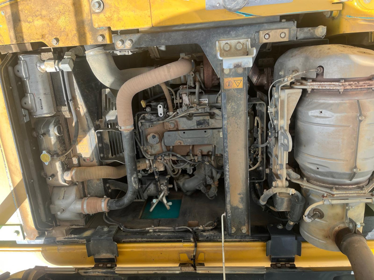 Pelle sur chenille Kobelco SK130LC-11: photos 18