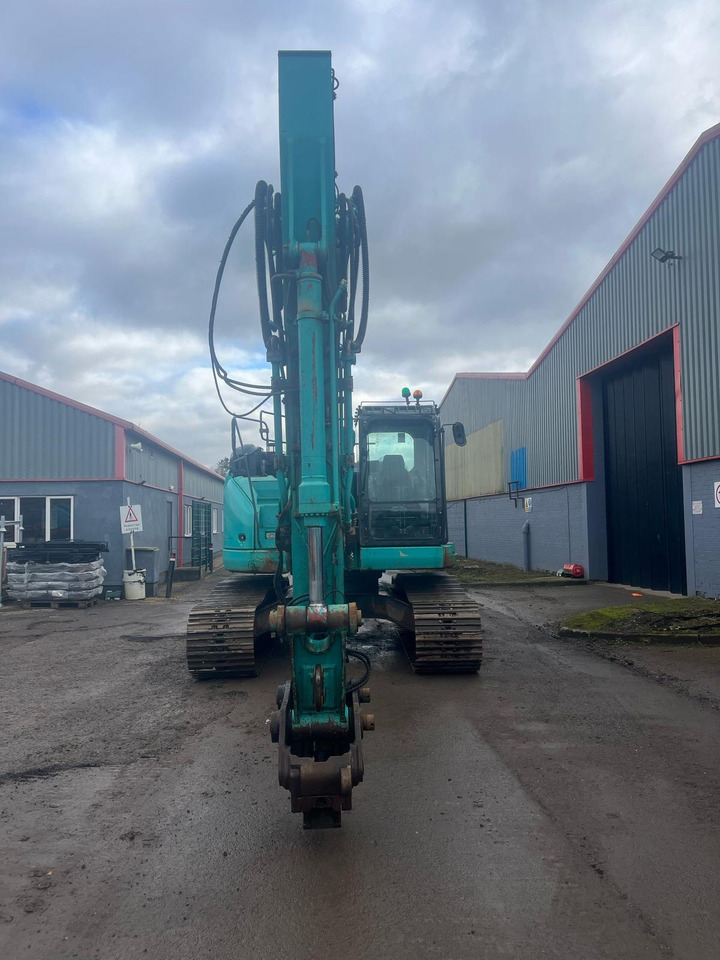 Pelle sur chenille Kobelco SK230SRLC-5E: photos 7