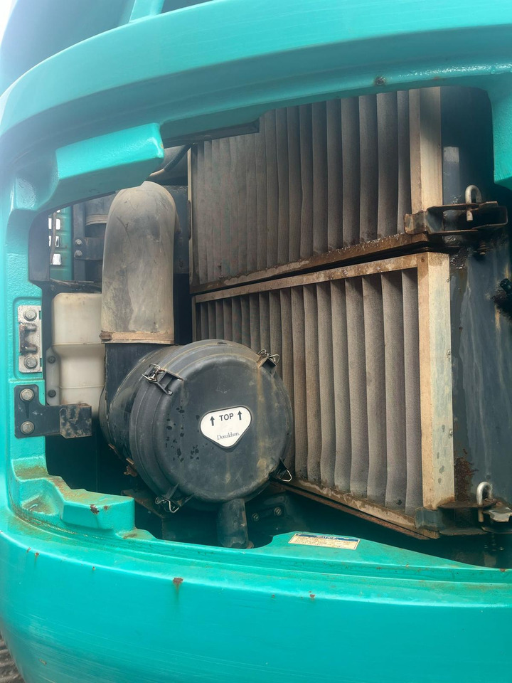 Pelle sur chenille Kobelco SK230SRLC-5E: photos 14