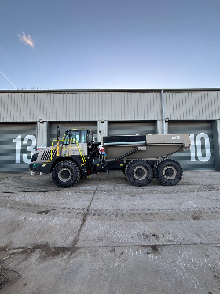 ROKBAK RA30 - Tombereau articulé: photos 2 ROKBAK RA30 - Tombereau articulé: photos 2