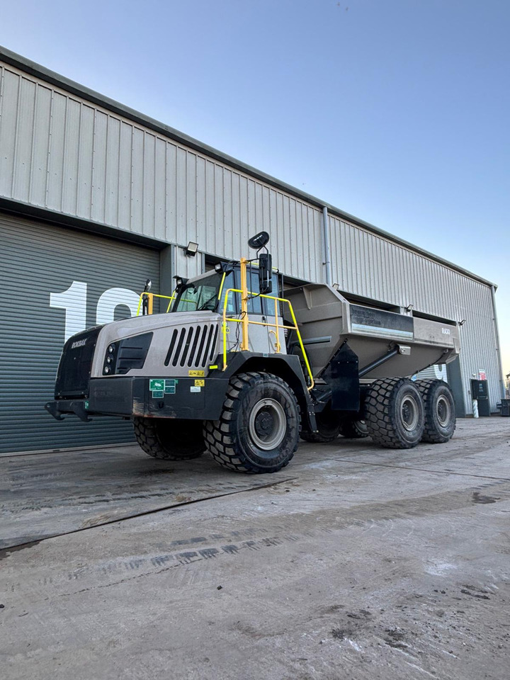 ROKBAK RA30 - Tombereau articulé: photos 1 ROKBAK RA30 - Tombereau articulé: photos 1