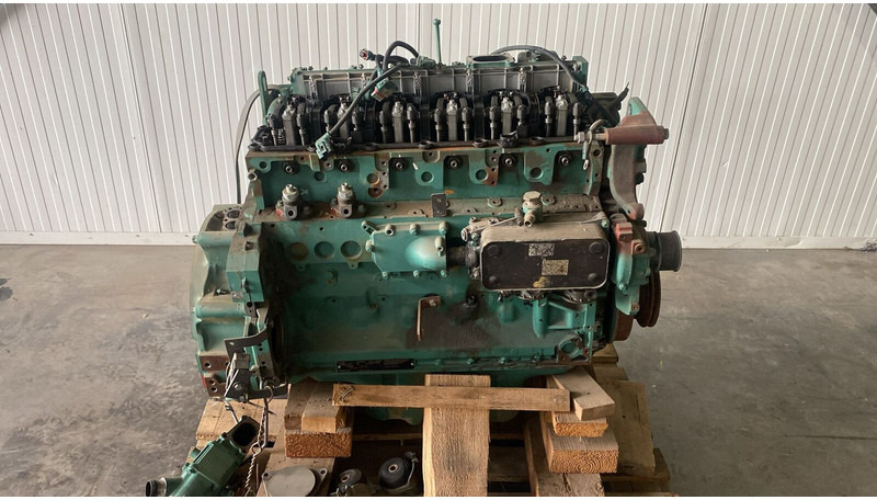 Volvo D6H FOR PARTS - Moteur: photos 1 Volvo D6H FOR PARTS - Moteur: photos 1