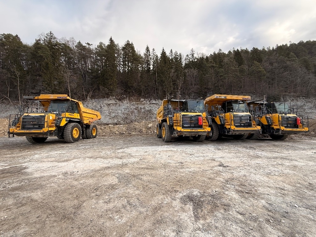 Komatsu HD 405 - 8E0 - Tombereau rigide: photos 2 Komatsu HD 405 - 8E0 - Tombereau rigide: photos 2