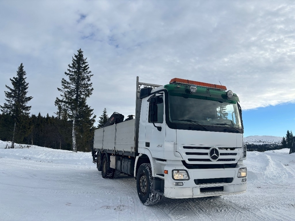 Mercedes-Benz ACTROS 2544 med HIAB 122-E-3 kran 12 tm - Camion grue: photos 3 Mercedes-Benz ACTROS 2544 med HIAB 122-E-3 kran 12 tm - Camion grue: photos 3