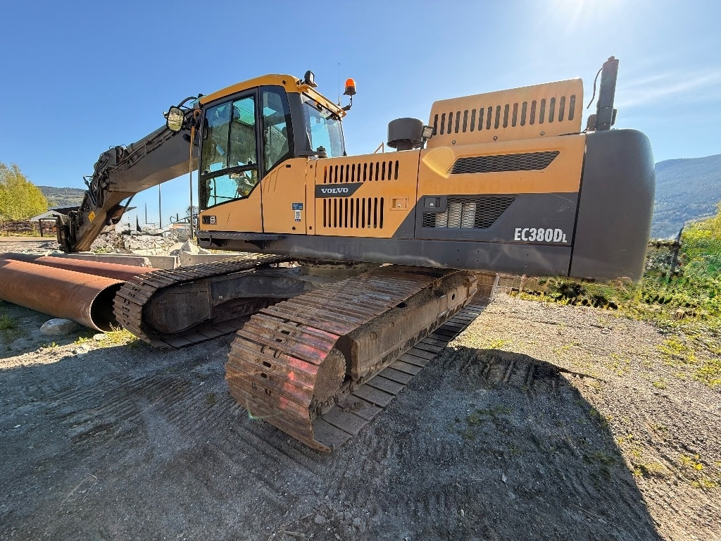 Volvo EC 380 D L - Pelle sur chenille: photos 1 Volvo EC 380 D L - Pelle sur chenille: photos 1