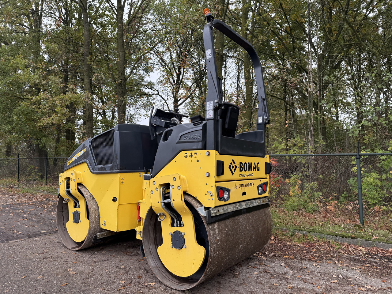 BOMAG BW138AD-5 - Compacteur à pieds de mouton/ Monocylindre: photos 3 BOMAG BW138AD-5 - Compacteur à pieds de mouton/ Monocylindre: photos 3