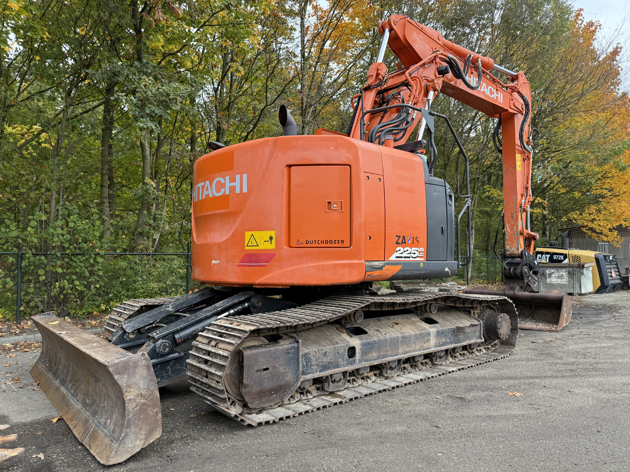 Hitachi ZX225USLC-6 - Pelle sur chenille: photos 4 Hitachi ZX225USLC-6 - Pelle sur chenille: photos 4