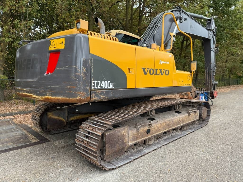 Volvo EC 240 C N L - Pelle sur chenille: photos 4 Volvo EC 240 C N L - Pelle sur chenille: photos 4