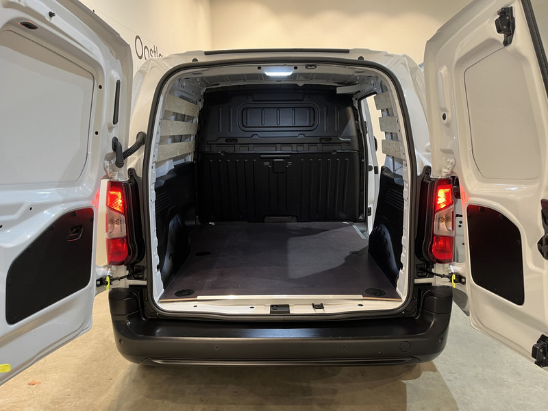 Toyota PROACE CITY Electric Live 50 kWh / 100% elektrisch !! / CCS Snellader / Airco / Cruise Control / CarPlay / Navigatie / Camera / 6.200 KM !! Z.G.A.N. / BPM VRIJ !! - Fourgonnette, Utilitaire électrique: photos 5 Toyota PROACE CITY Electric Live 50 kWh / 100% elektrisch !! / CCS Snellader / Airco / Cruise Control / CarPlay / Navigatie / Camera / 6.200 KM !! Z.G.A.N. / BPM VRIJ !! - Fourgonnette, Utilitaire électrique: photos 5