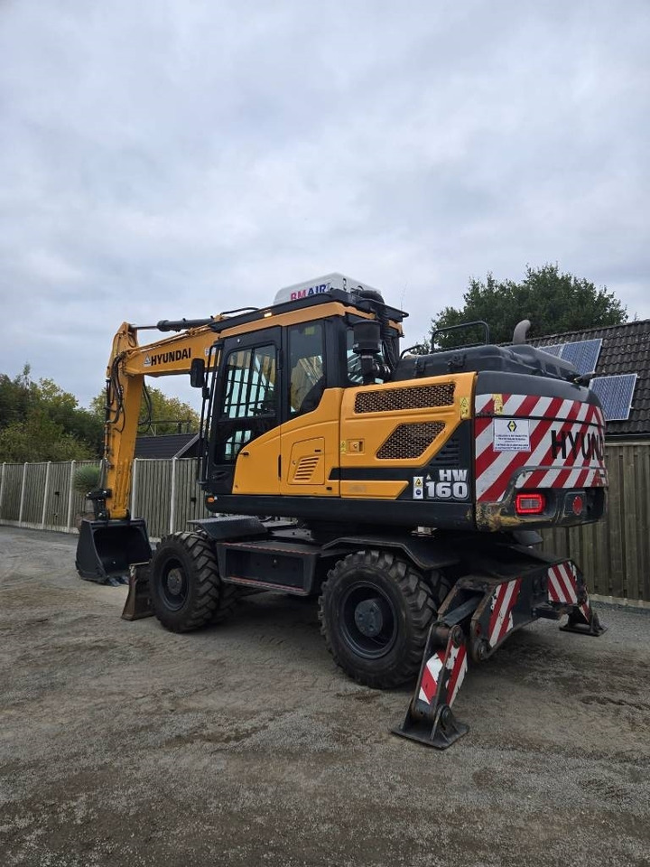 Hyundai HW 160  - Pelle sur pneus: photos 2 Hyundai HW 160  - Pelle sur pneus: photos 2