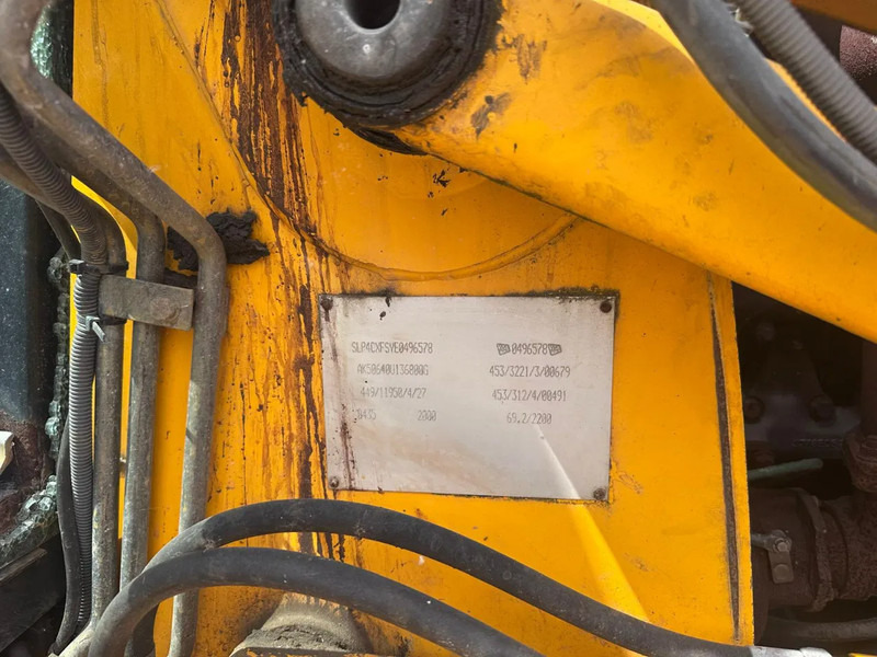 JCB 4CXT (4x4) - Tractopelle: photos 3 JCB 4CXT (4x4) - Tractopelle: photos 3