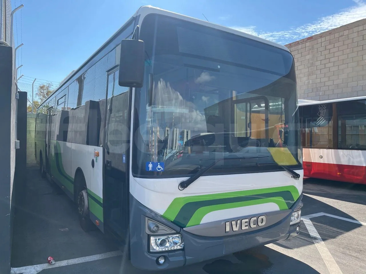 Iveco Crossway - Bus interurbain: photos 1 Iveco Crossway - Bus interurbain: photos 1