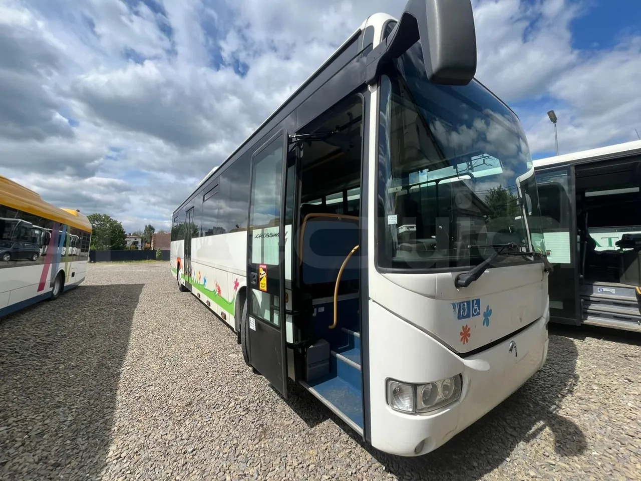 Iveco Crossway - Autocar: photos 1 Iveco Crossway - Autocar: photos 1