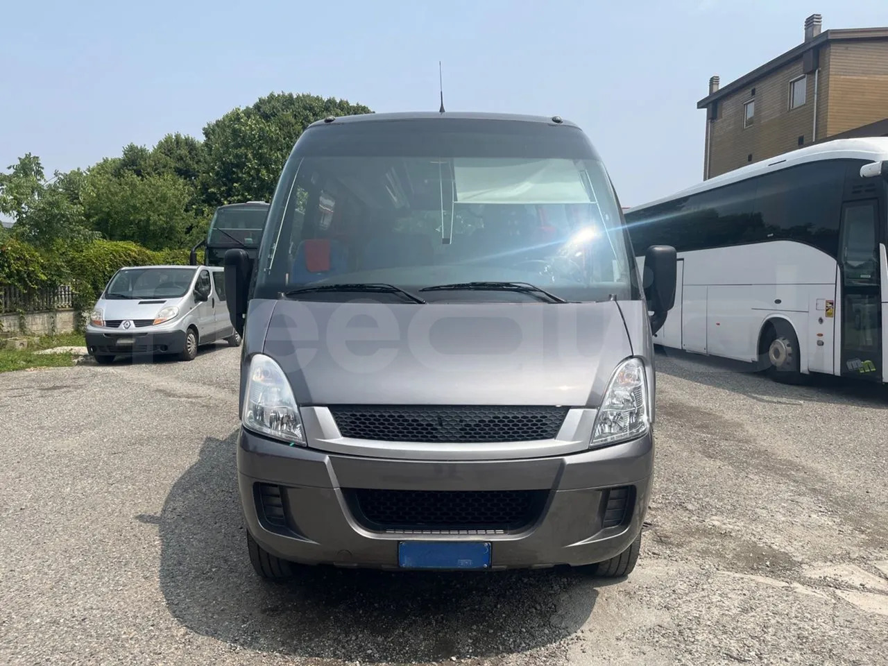 Iveco Daily - Autocar: photos 1 Iveco Daily - Autocar: photos 1