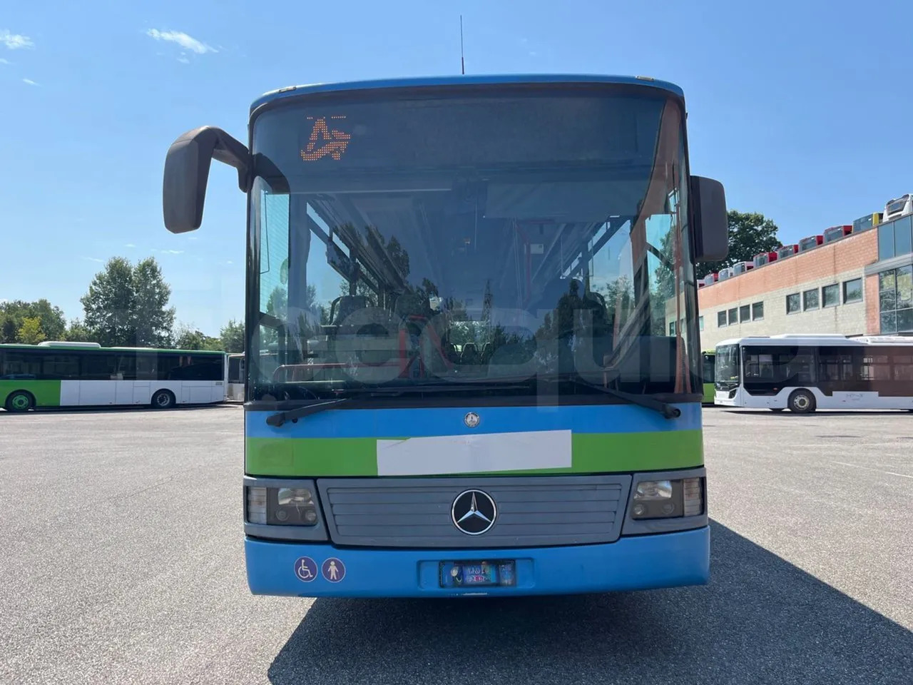 Mercedes-Benz Integro - Bus urbain: photos 2 Mercedes-Benz Integro - Bus urbain: photos 2