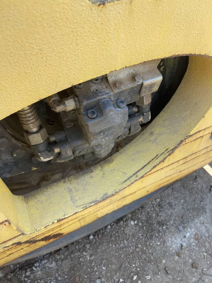 Bomag 226-4 - Compacteur à pieds de mouton/ Monocylindre: photos 3 Bomag 226-4 - Compacteur à pieds de mouton/ Monocylindre: photos 3