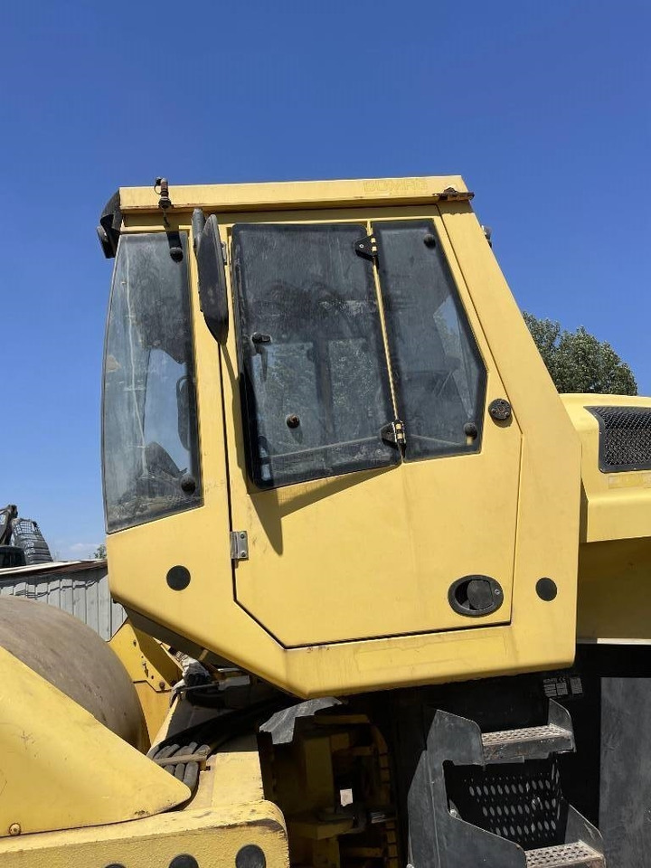 Compacteur à pieds de mouton/ Monocylindre Bomag 226-4: photos 7