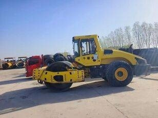 Bomag BW 220D-40 - Rouleau compresseur: photos 3 Bomag BW 220D-40 - Rouleau compresseur: photos 3