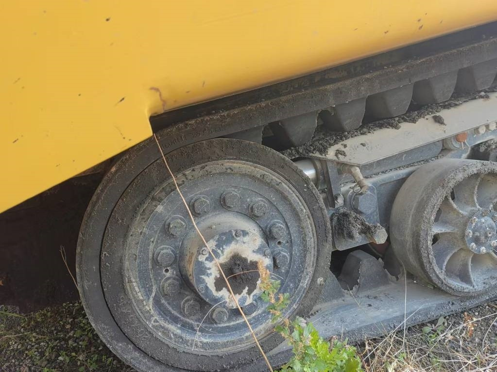 CAT AP655F - Finisseur: photos 4 CAT AP655F - Finisseur: photos 4