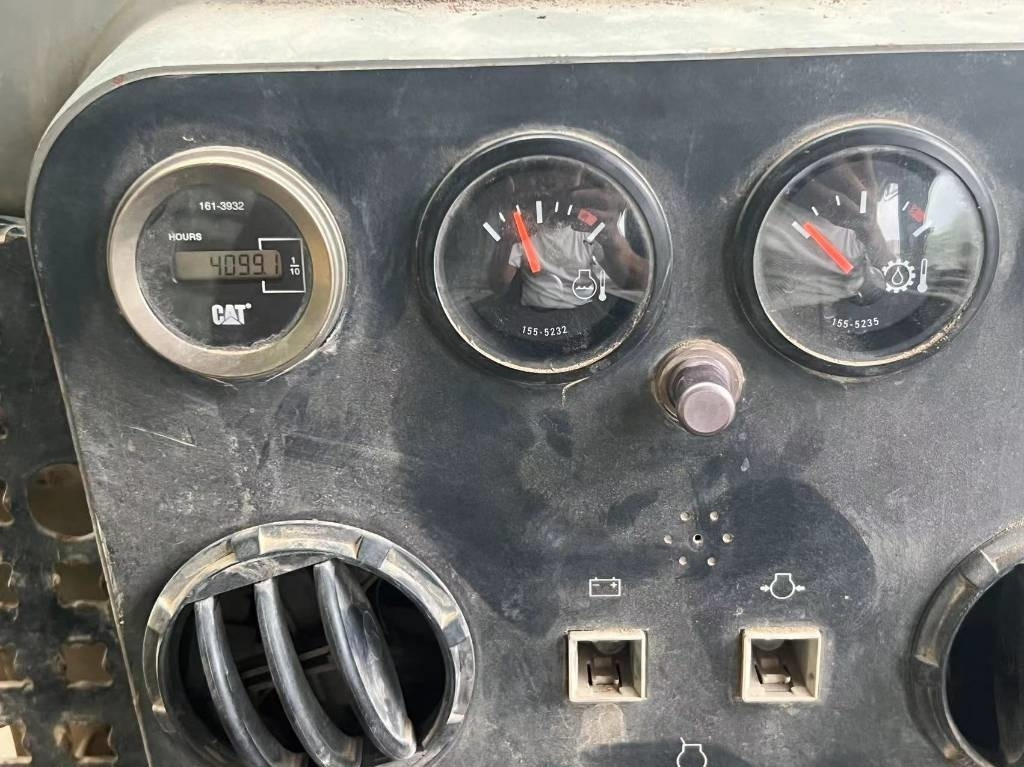 CAT D 7 G 2 - Bulldozer: photos 4 CAT D 7 G 2 - Bulldozer: photos 4