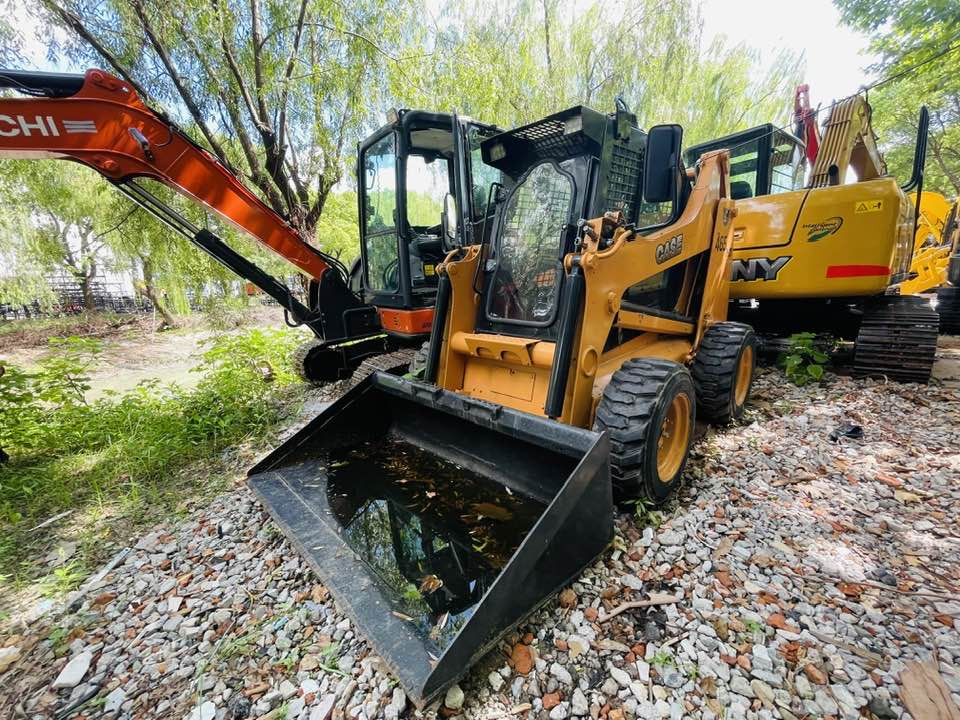 Case 465 - Mini chargeuse: photos 1 Case 465 - Mini chargeuse: photos 1