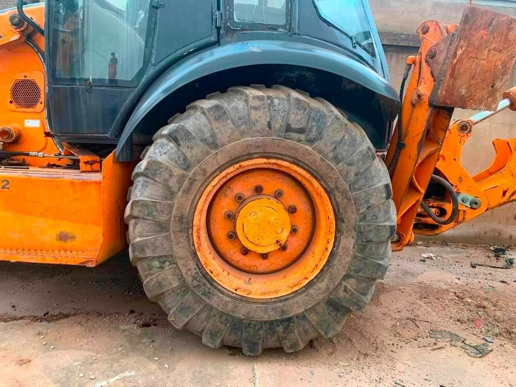 Case 580 M - Tractopelle: photos 4 Case 580 M - Tractopelle: photos 4