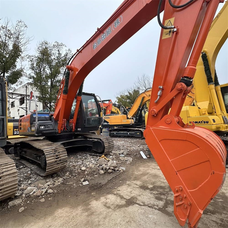 Hitachi ZX 200-3 G - Pelle sur chenille: photos 3 Hitachi ZX 200-3 G - Pelle sur chenille: photos 3
