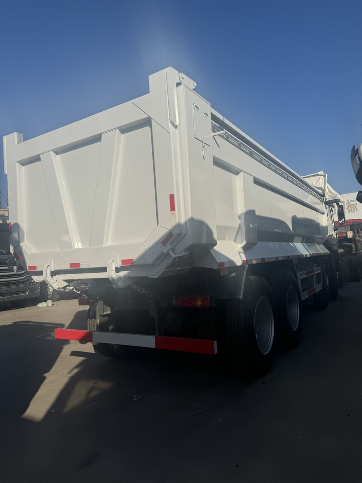 Howo 8x4 - Tombereau: photos 5 Howo 8x4 - Tombereau: photos 5