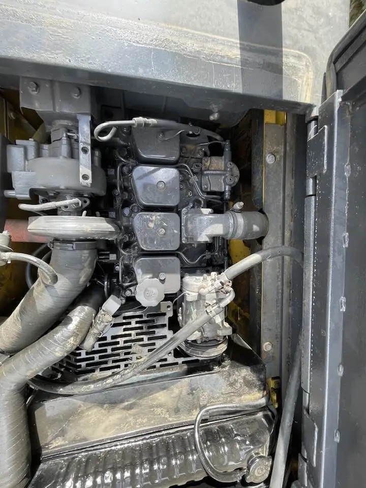 Komatsu PW160-11 - Pelle sur pneus: photos 2 Komatsu PW160-11 - Pelle sur pneus: photos 2