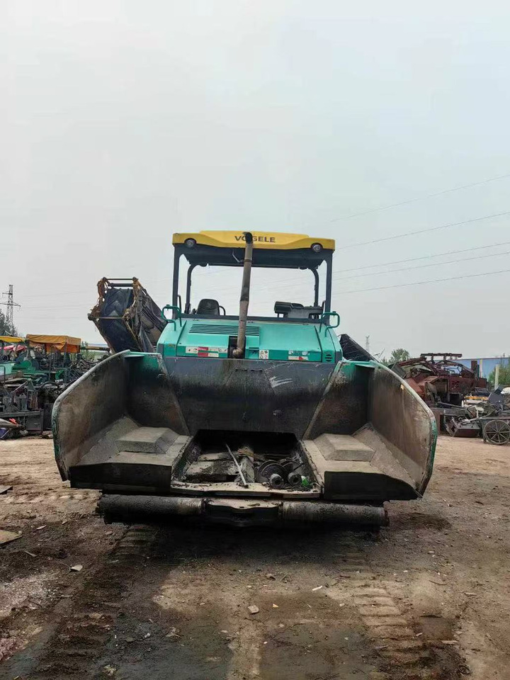 Vogele SUPER 1880-3L - Finisseur: photos 2 Vogele SUPER 1880-3L - Finisseur: photos 2