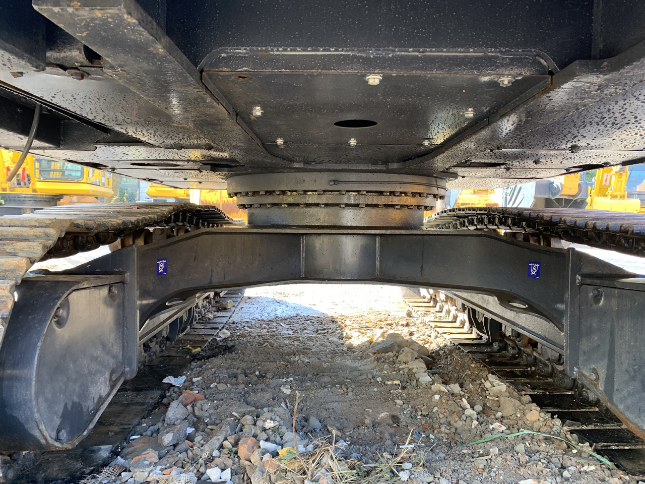 Volvo EC210D - Pelle sur pneus: photos 3 Volvo EC210D - Pelle sur pneus: photos 3