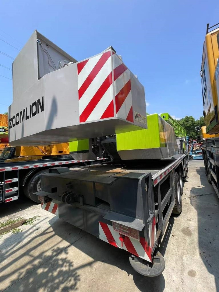 Zoomlion ZCT251V - Grue tout-terrain: photos 5 Zoomlion ZCT251V - Grue tout-terrain: photos 5