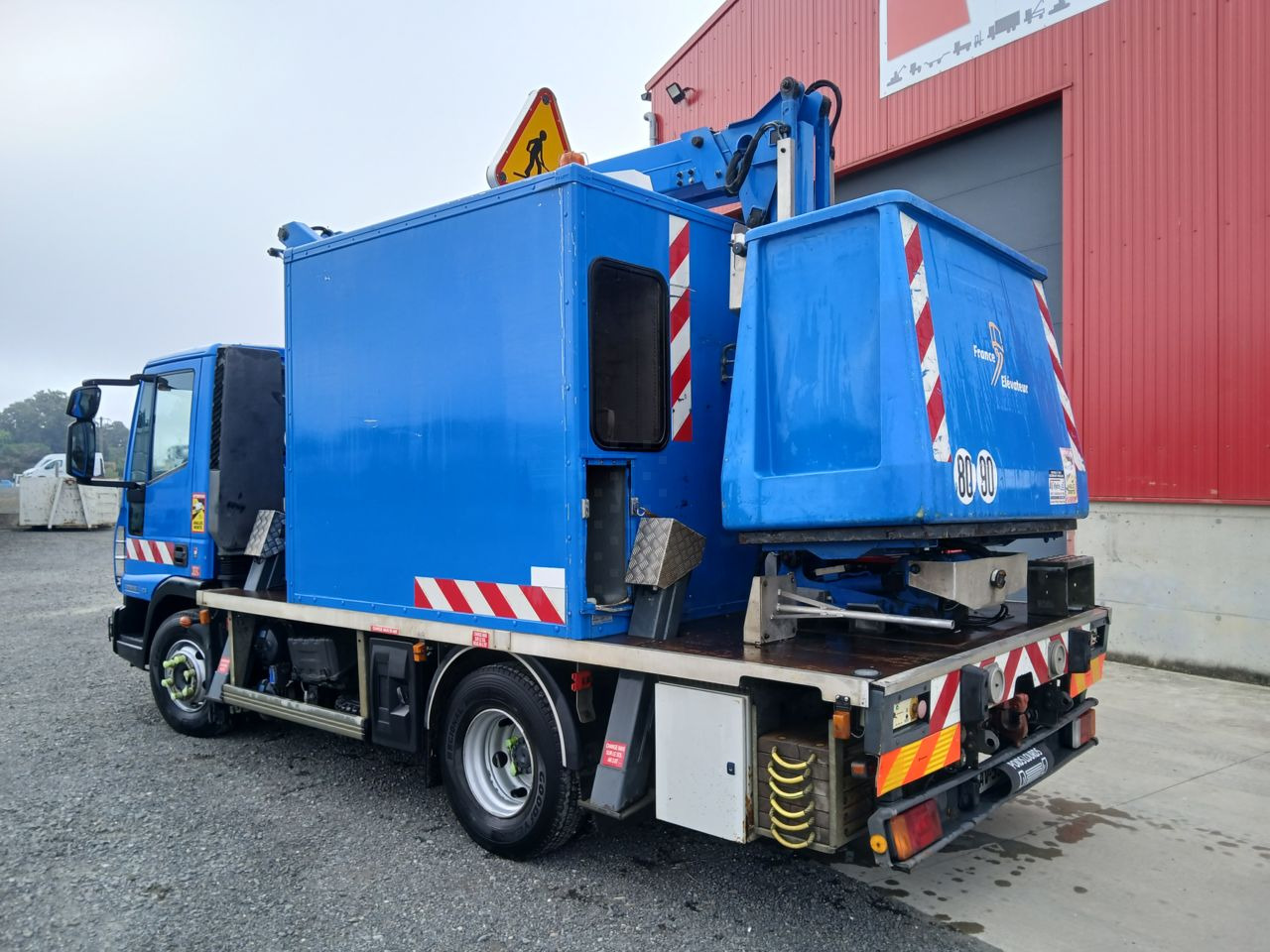 Iveco EUROCAGO 100E18 4x2 Others Truck - Camion avec nacelle: photos 5 Iveco EUROCAGO 100E18 4x2 Others Truck - Camion avec nacelle: photos 5