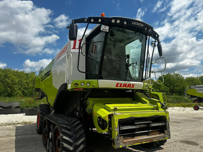 Claas Lexion 770 TT - Moissonneuse-batteuse: photos 1 Claas Lexion 770 TT - Moissonneuse-batteuse: photos 1